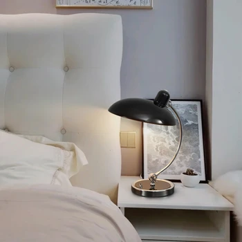 Новая дизайнерская высококачественная прикроватная лампа в скандинавском стиле для спальни, современный простой креативный кабинет, светодиодная настольная лампа для чтения